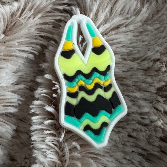 CROCS Accessories - Swimsuit Shoe Charm 5/$20